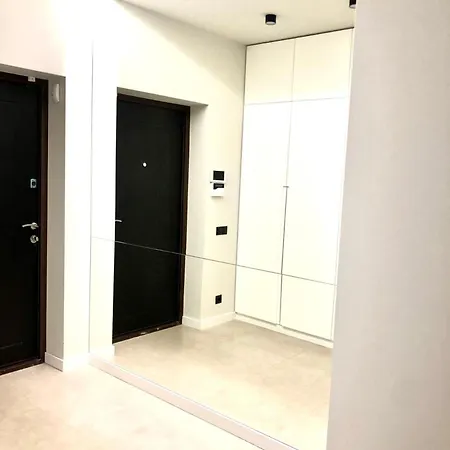 Osapart Malevich In The Complex Great Britain Apartman Lviv